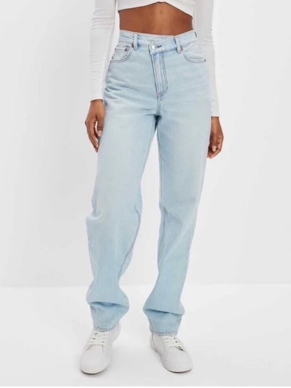 American Eagle Highest Rise Baggy Straight Jeans Size 8 Extra Long Light Wash